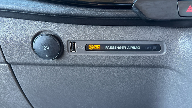 Ford Transit Custom 320 L1 Diesel Fwd 2.0 EcoBlue 170ps Low Roof Limited Van Auto